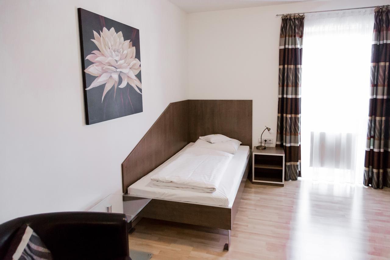 Aparthotel Othello Dingolfing Kültér fotó